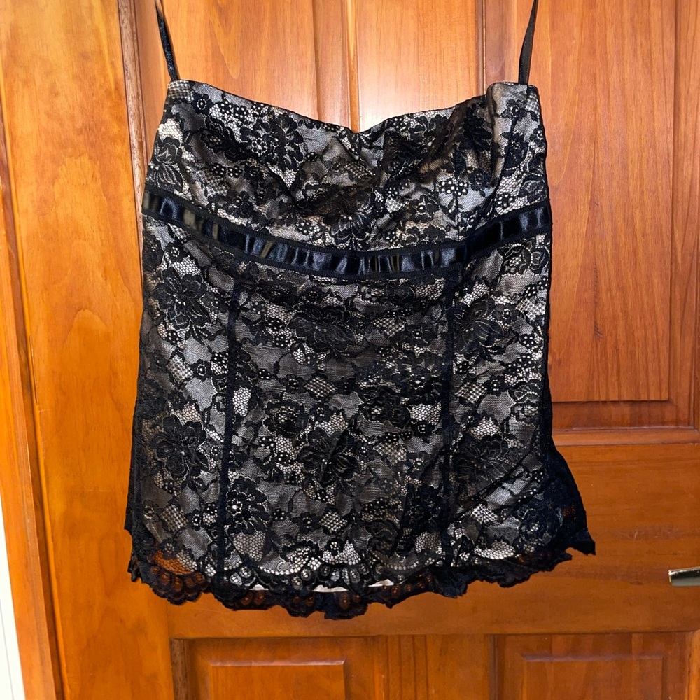 Lace Strapless Top